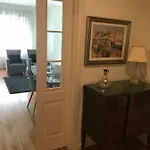 Luxury T2 - Saldanha Appartement